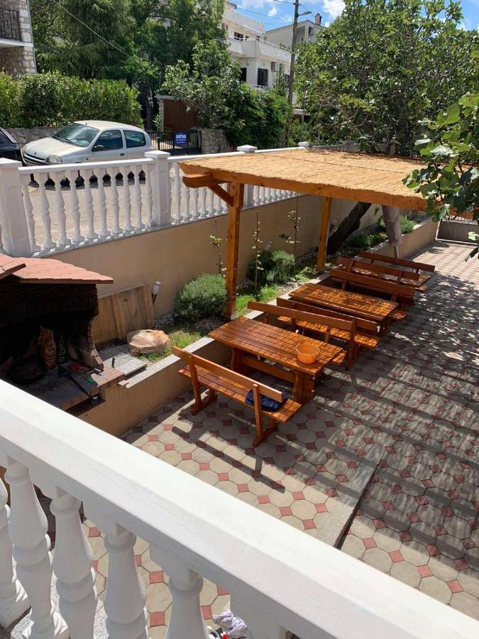 Apartmani Nada 克罗诺维察 外观 照片