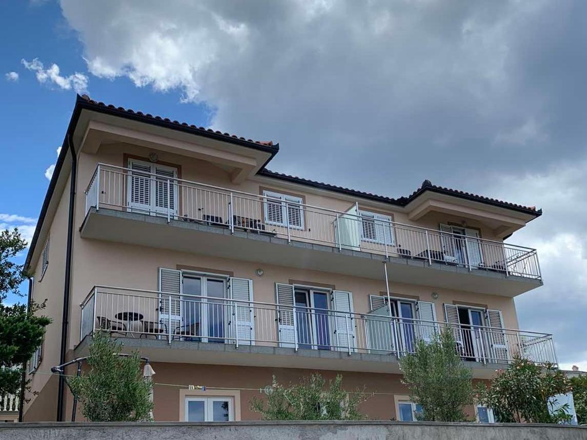 Apartmani Nada 克罗诺维察 外观 照片